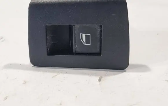 BMW 3 E36 Child safety switch 43102B15859800 8385955