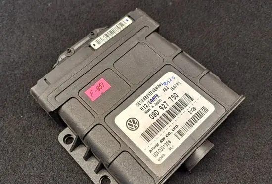 Volkswagen Touareg I Gearbox control unit/module 09D927750