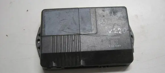 Mercedes-Benz Vito Viano W638 Alarm control unit/module 812044470