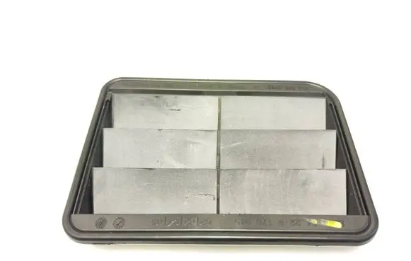 BMW X7 G07 Quarter panel pressure vent 60829010