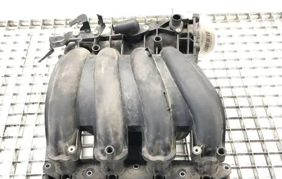 BMW 1 E81 E87 Intake manifold N45B16A