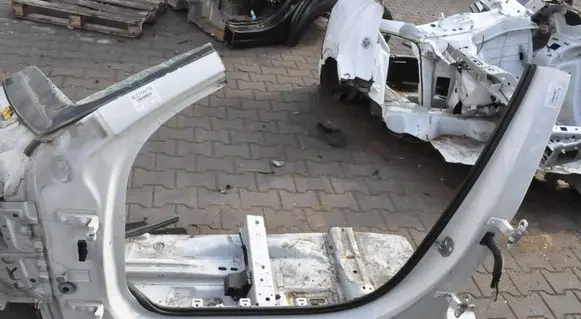 Volvo S90, V90 Side car body part 