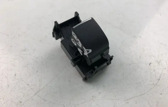 Toyota RAV 4 (XA20) Electric window control switch 193335