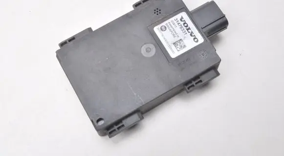 Volvo XC90 ACC Distronic radar sensor grill/trim 31476331