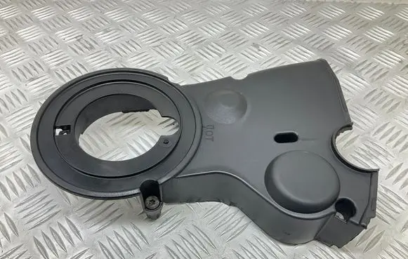 Audi A3 S3 8V Timing belt guard (cover) 04L109147D