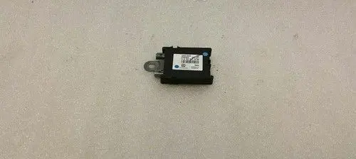 Mercedes-Benz ML W164 Aerial antenna switch A1648201689
