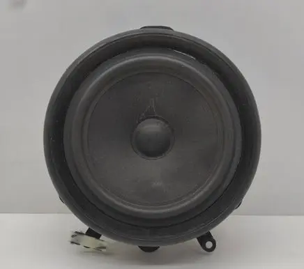 Audi A4 S4 B7 8E 8H Front door speaker 8E0035411 3385125