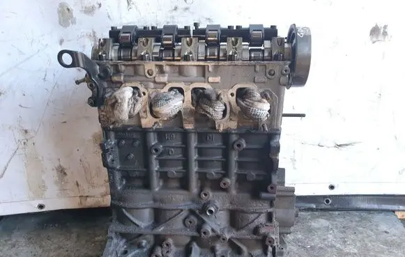 Volkswagen Golf IV Engine 
