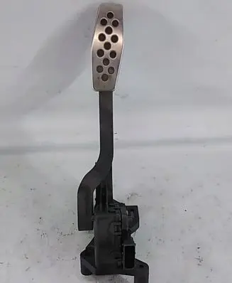 Opel Tigra B Accelerator throttle pedal 55351466