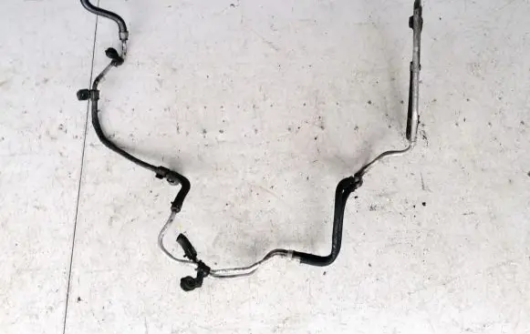 Volkswagen Golf V Power steering hose/pipe/line