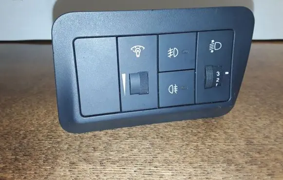 Hyundai i30 Fog light switch 202002962