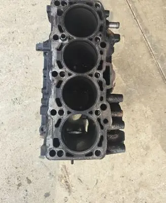 Volkswagen Touran I Engine block BMM