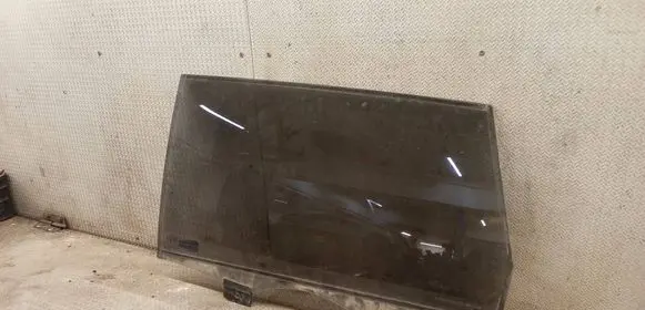 Audi Q7 4L Rear door window glass 