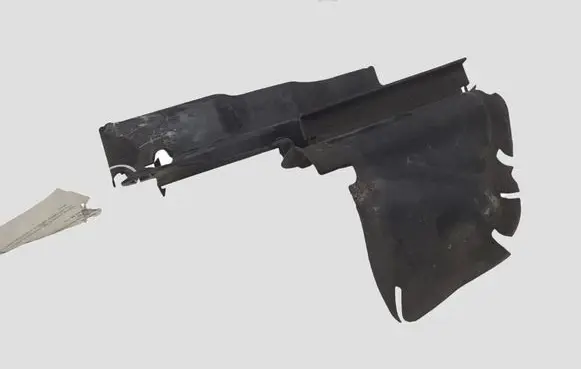 Volvo V70 Intercooler air guide/duct channel 30678191