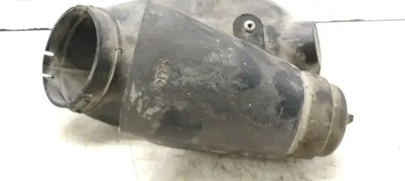 Mitsubishi Pajero Air intake duct part MR481402