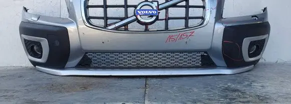 Volvo XC70 Front bumper 30678678