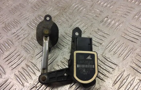 Rear air suspension level height sensor