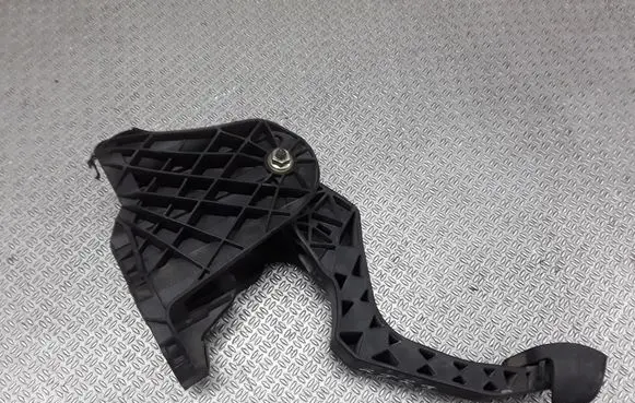Clutch pedal