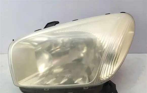 Toyota RAV 4 (XA20) Headlight/headlamp 