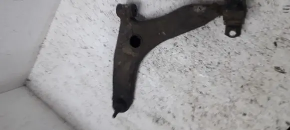 Volvo S40, V40 Front lower control arm/wishbone