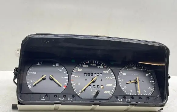 Volkswagen PASSAT B3 Speedometer (instrument cluster) 701919059AD E11065424 84535272