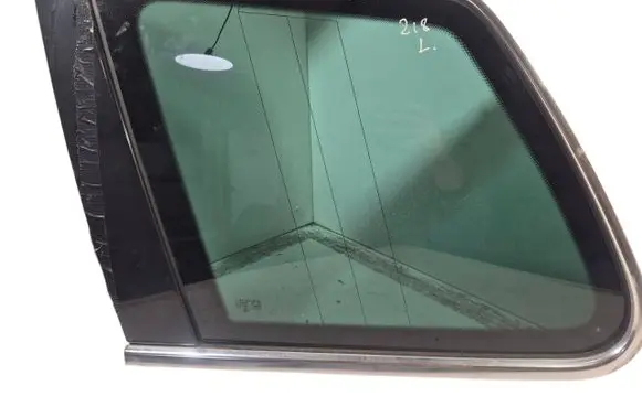Volkswagen Touareg I Rear side window 7L6845297AJ