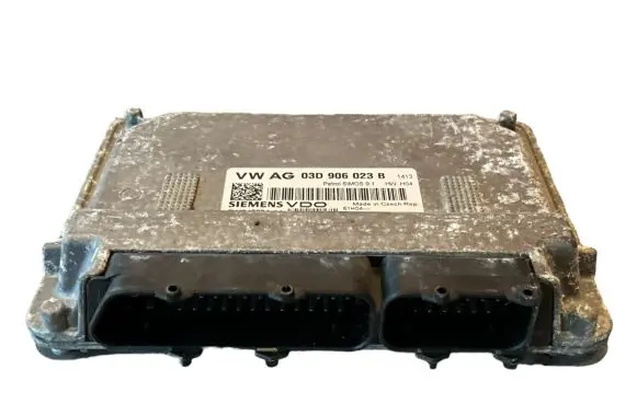 Skoda Fabia Mk1 (6Y) Engine control unit/module 03D906023B