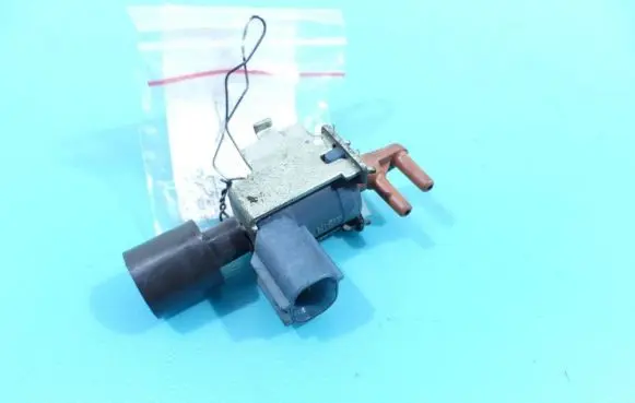 Toyota Sienna XL30 III Turbo solenoid valve 25860-30070 IMPRK1257015