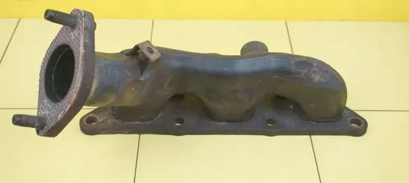 Mitsubishi Pajero Exhaust manifold PRAWY 6G74
