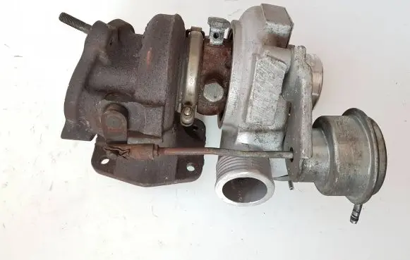 Volvo S60 Turbo 4937706102 8658096