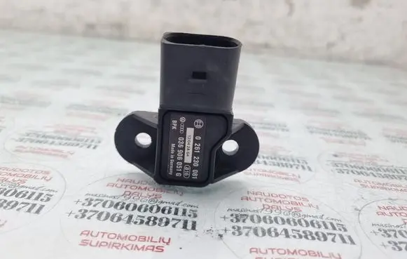 Volkswagen Golf V Air pressure sensor 036906051G