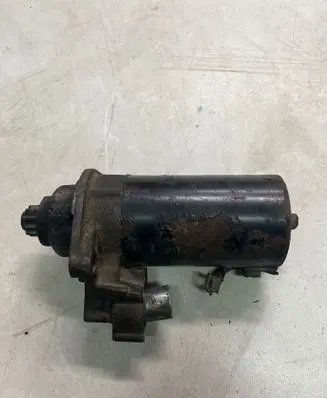 Audi A6 Allroad C5 Starter motor 111900