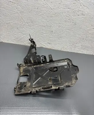 Opel Insignia B Battery tray 84221669