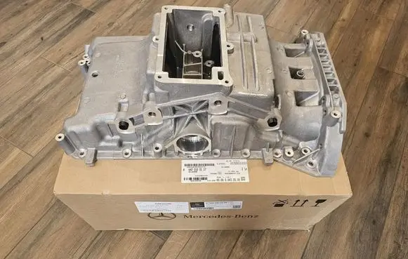 Mercedes-Benz S W221 Oil sump A6420142202
