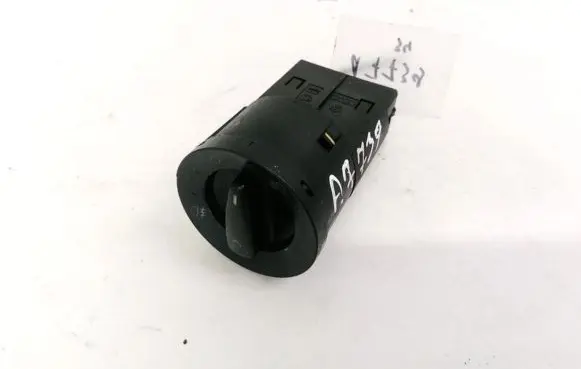 Volkswagen Golf IV Light switch