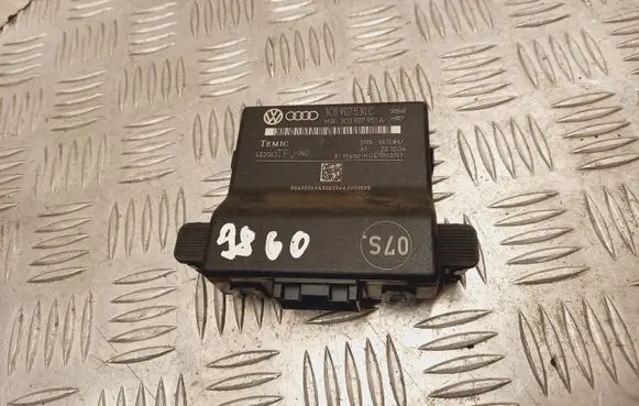 Volkswagen PASSAT B6 Gateway control module 3C0907530C