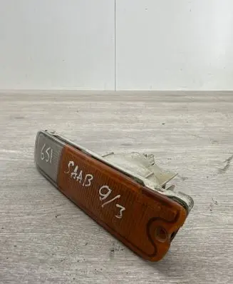 Front indicator light