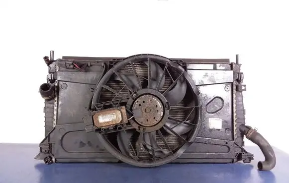 Volvo V50 Coolant radiator 3M5H8005TL