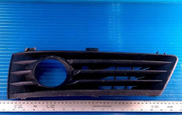 Opel Zafira B Front fog light trim/grill 13124989