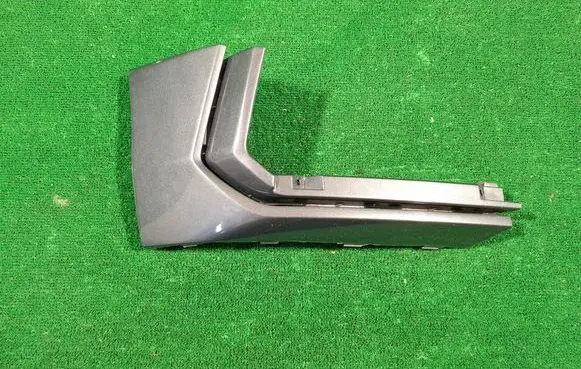 Volkswagen Tiguan Front bumper corner part panel trim 5NA853212C