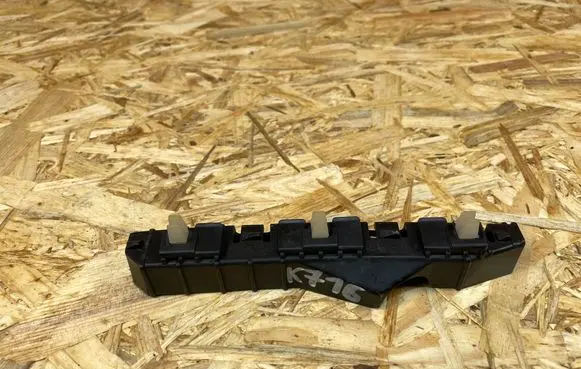 Hyundai i10 Front bumper mounting bracket 86515B9000