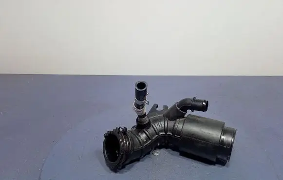 Intake resonator