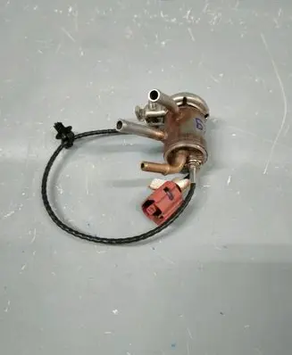 Volkswagen PASSAT B8 AdBlue injector 05L131113A