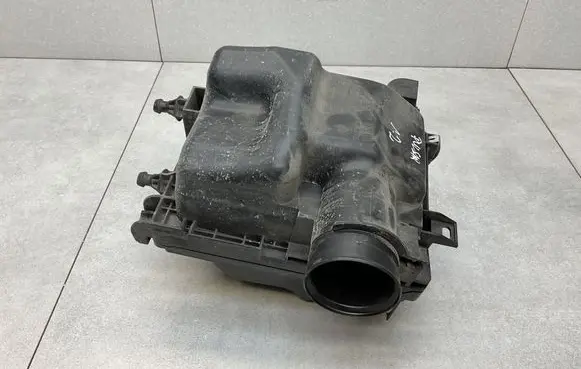 Nissan Pulsar Air filter box 1KT1A
