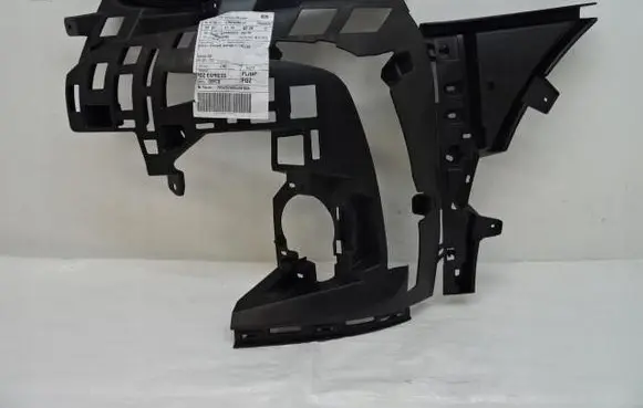 Citroen DS7 Crossback Front bumper mounting bracket 9819738080