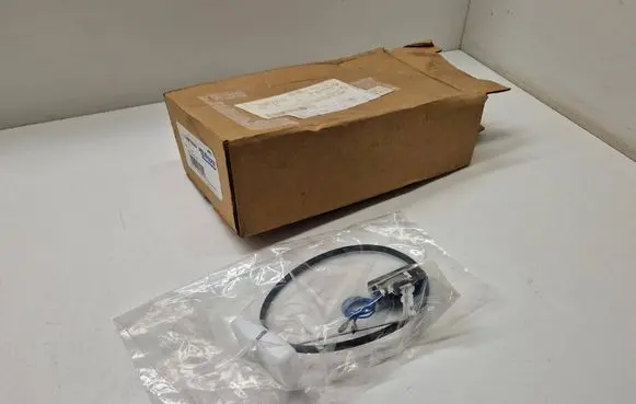 Chrysler 300 - 300C Fuel level sensor 04897425AA