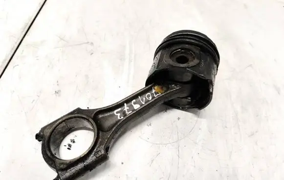 Piston with connecting rod