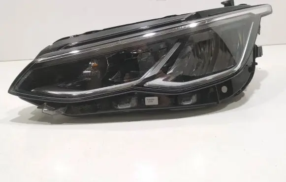 Volkswagen Golf VIII Headlight/headlamp 5H1941005C