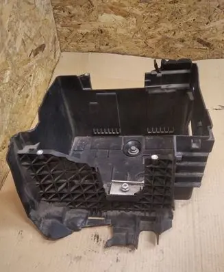 Battery box tray