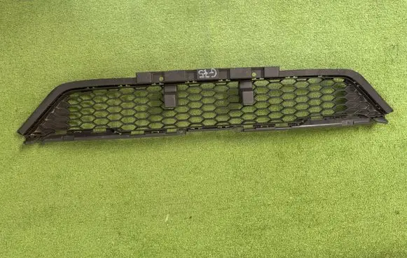 Front bumper lower grill